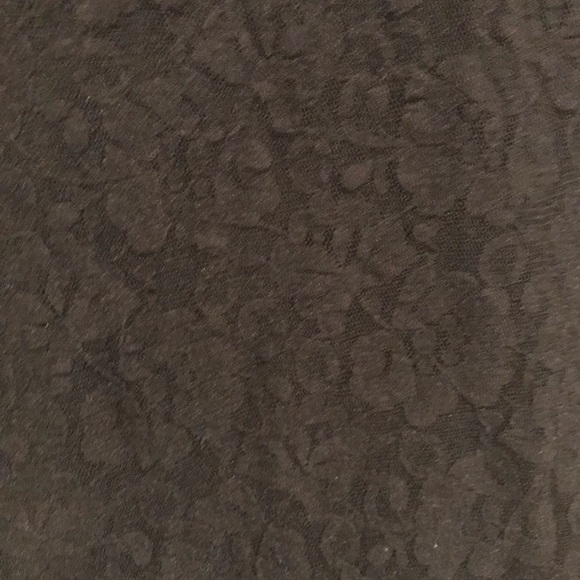 Low-Back Black Lace Cocktail Dress - Picture 4 of 7